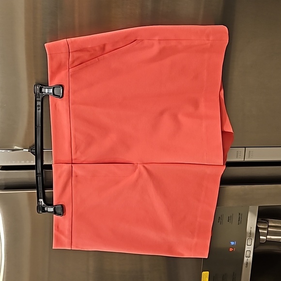 💕TRINA TURK💕 Daulton Short ~ Candy Pink 14 NWT - Picture 8 of 13